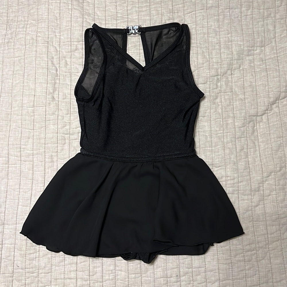 Danz n Motion Size 4-6 Girls Black Leotard